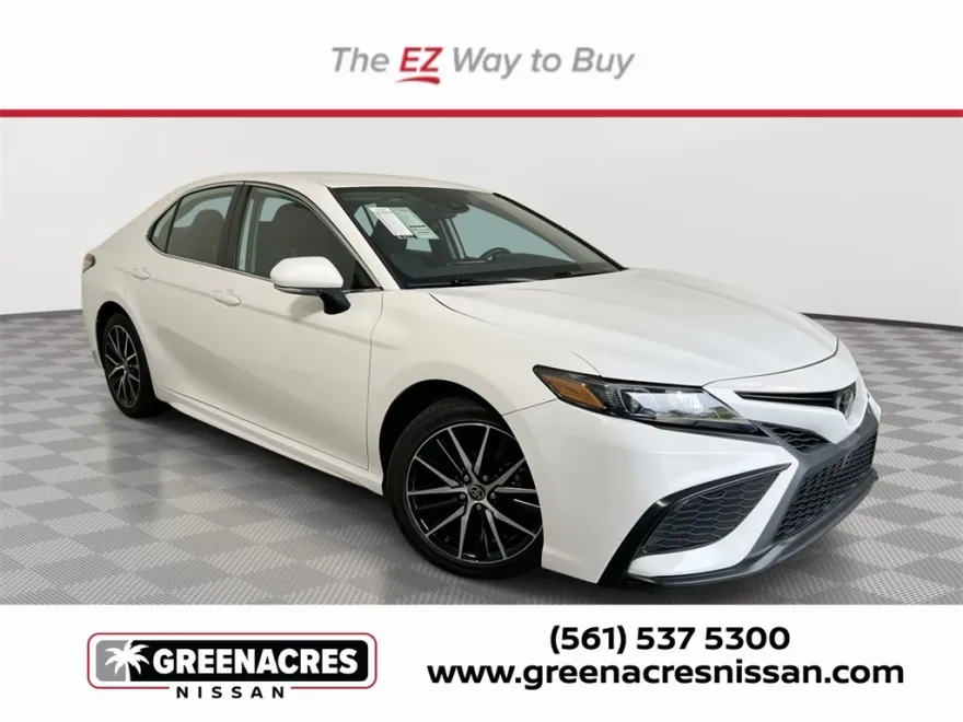 2023 Toyota Camry SE photo 1