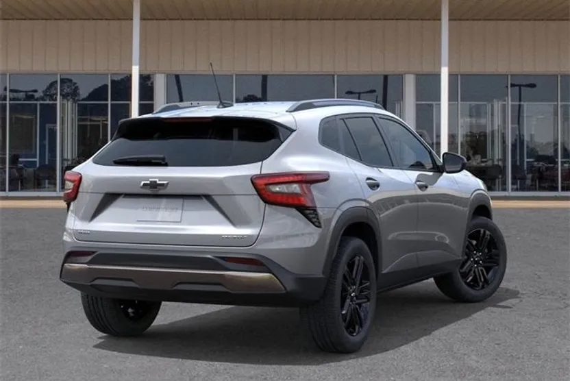 2026 Chevrolet Trax ACTIV photo 1