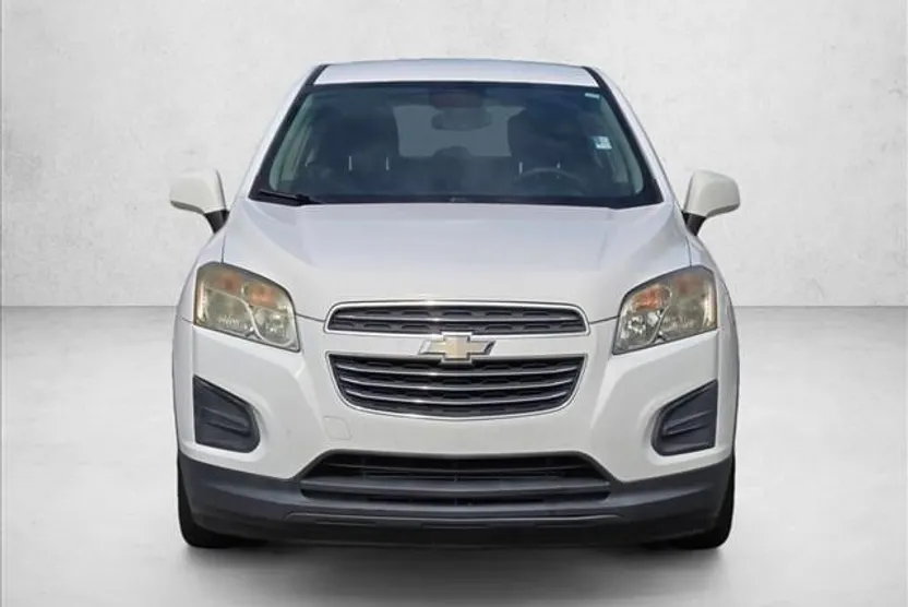 2015 Chevrolet Trax LS photo 1
