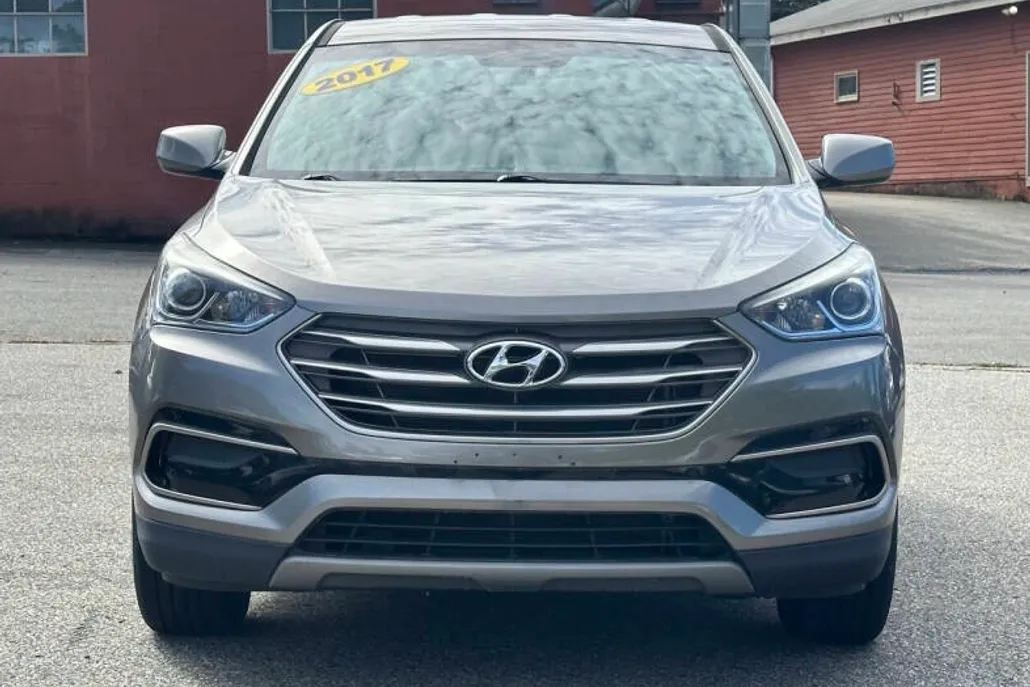 2017 Hyundai Santa Fe Sport photo 1