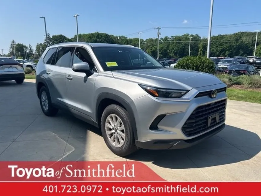 2024 Toyota Grand Highlander XLE AWD photo 1