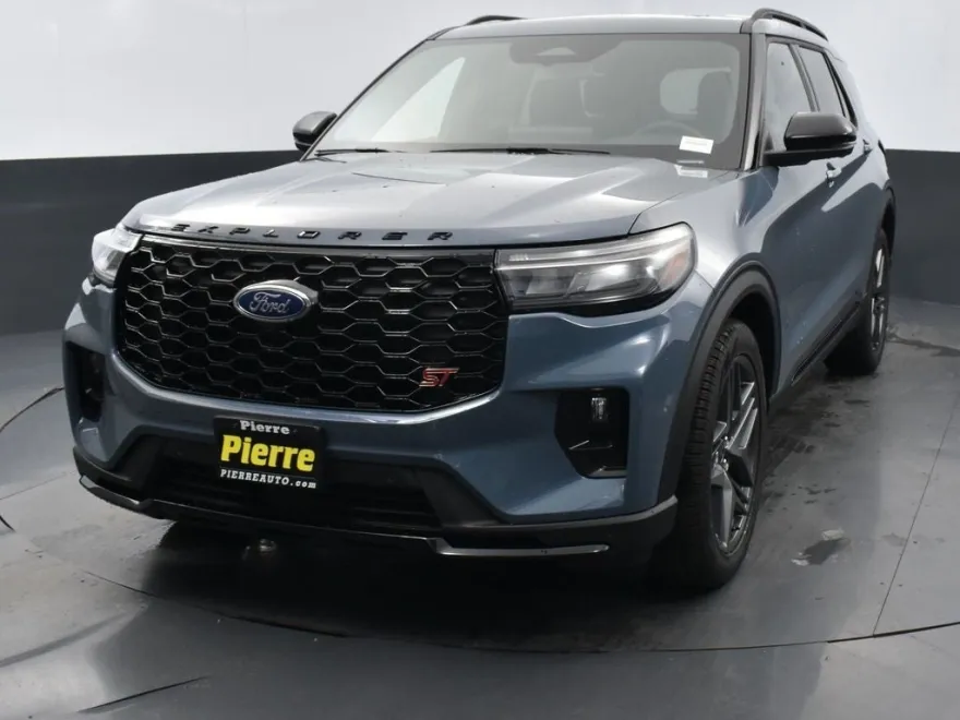 2025 Ford Explorer ST photo 1