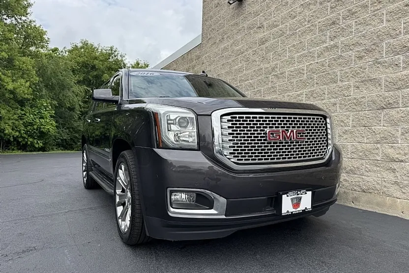 2016 Gmc Yukon Denali photo 1