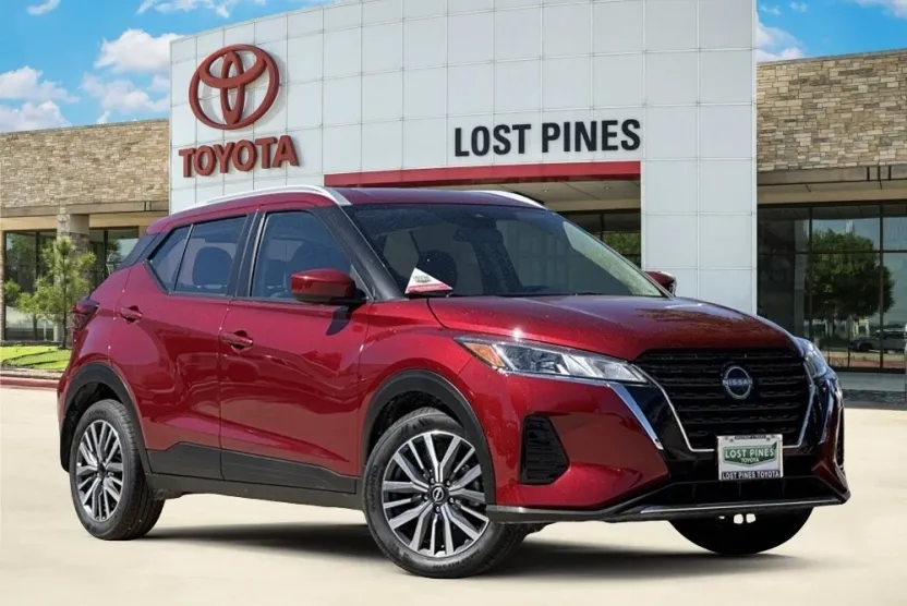 2023 Nissan Kicks SV photo 1