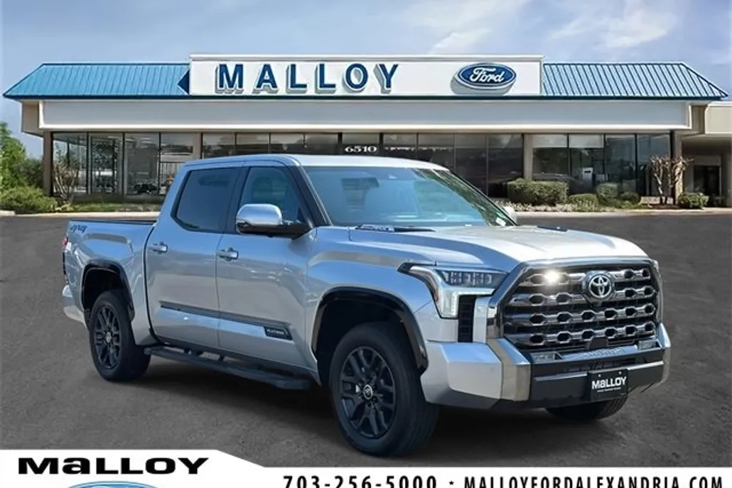 2024 Toyota Tundra Platinum CrewMax photo 1