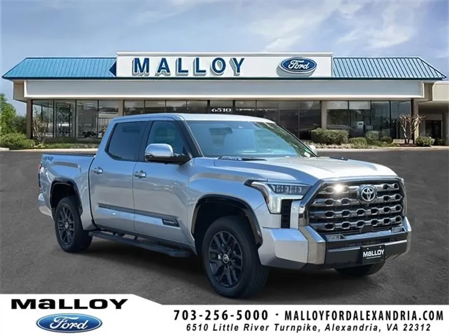 2024 Toyota Tundra Platinum CrewMax photo 1
