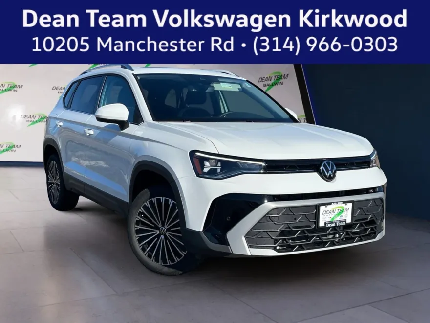 2025 Volkswagen Taos SE photo 1