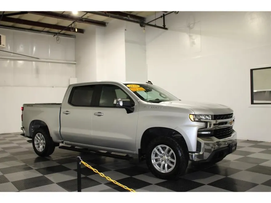 2020 Chevrolet Silverado 1500 LT photo 1