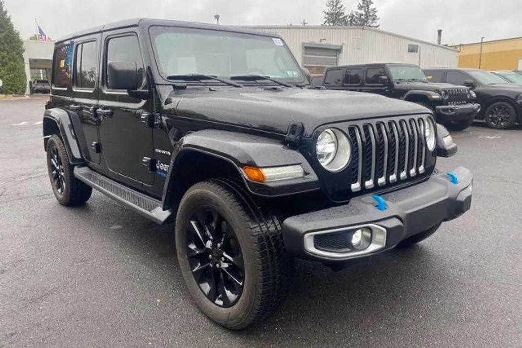 2022 Jeep Wrangler Unlimited Sahara 4xe photo 1