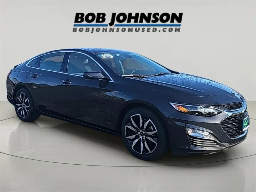 2022 Chevrolet Malibu RS photo 1