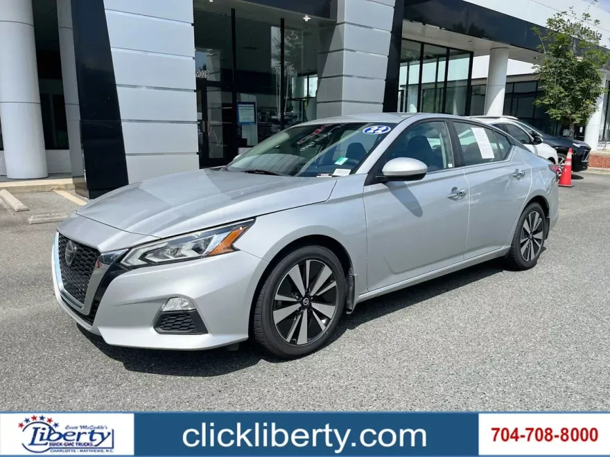 2022 Nissan Altima 2.5 SV photo 1
