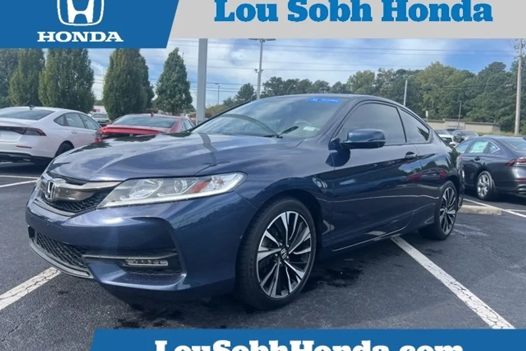 2017 Honda Accord EX-L V6 photo 1