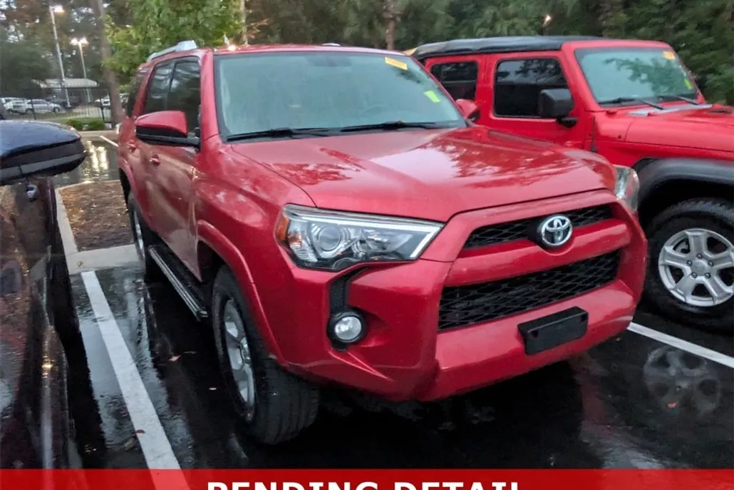2014 Toyota 4Runner SR5 photo 1
