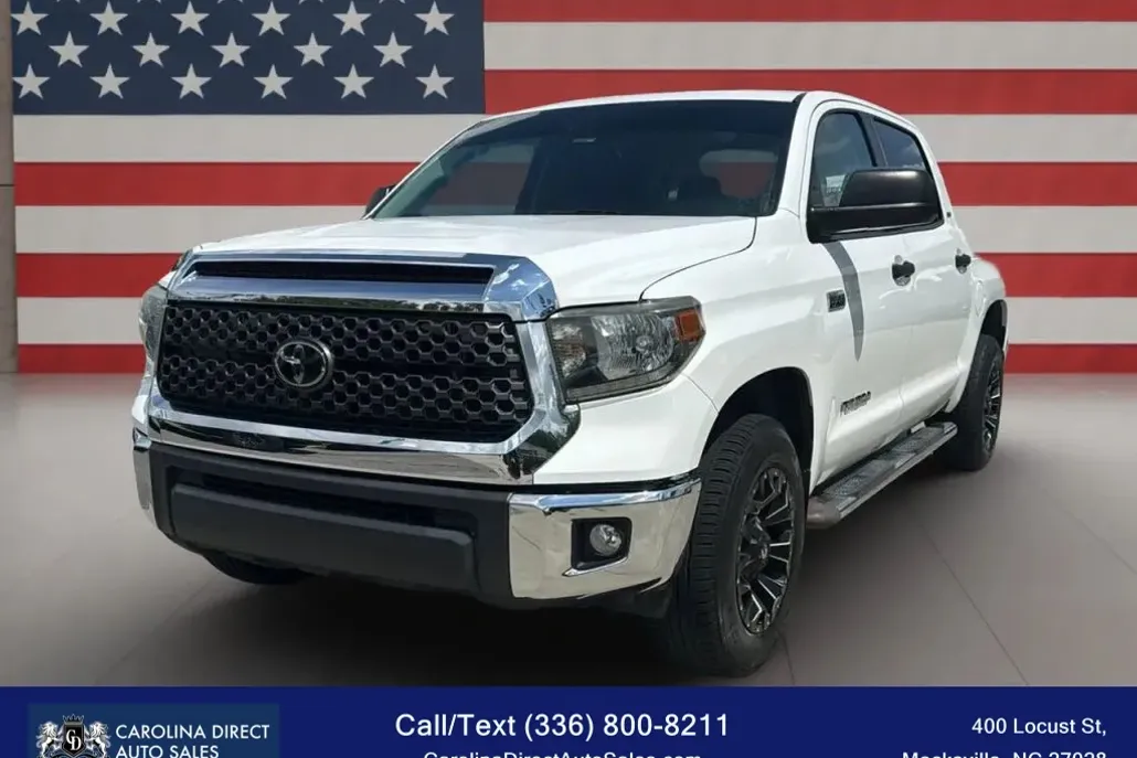 2020 Toyota Tundra CrewMax SR5 photo 1