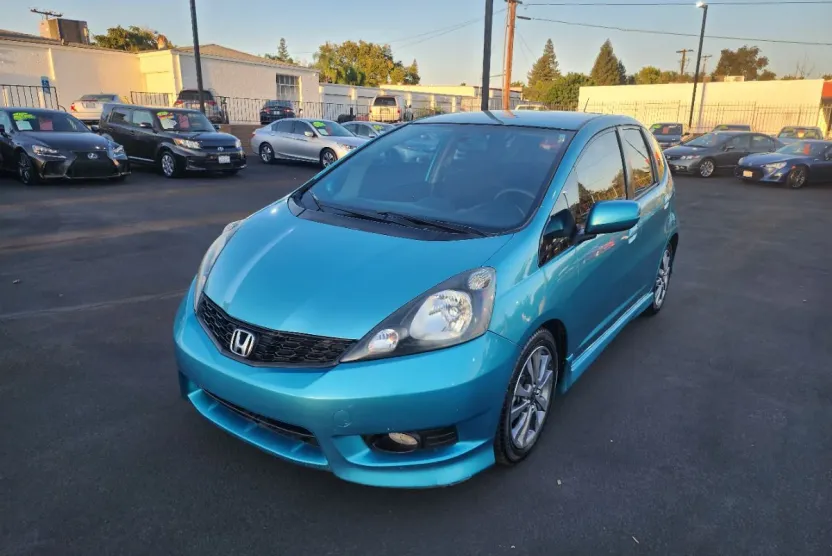 2013 Honda Fit Sport photo 1