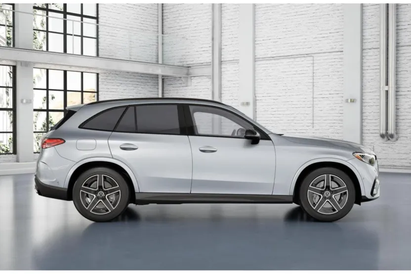 2026 Mercedes Benz GLC 300 4MATIC photo 1