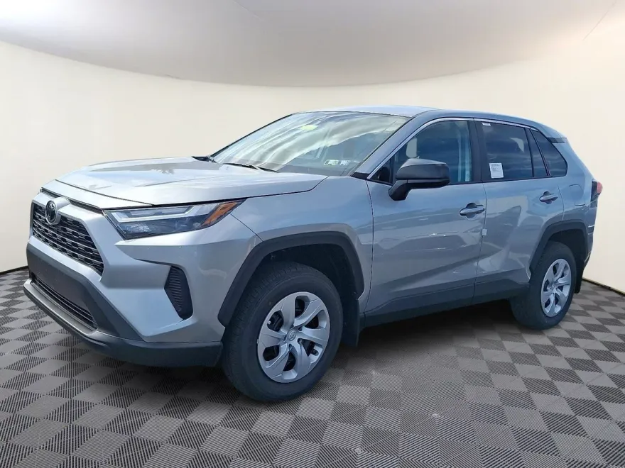 2025 Toyota RAV4 LE photo 1
