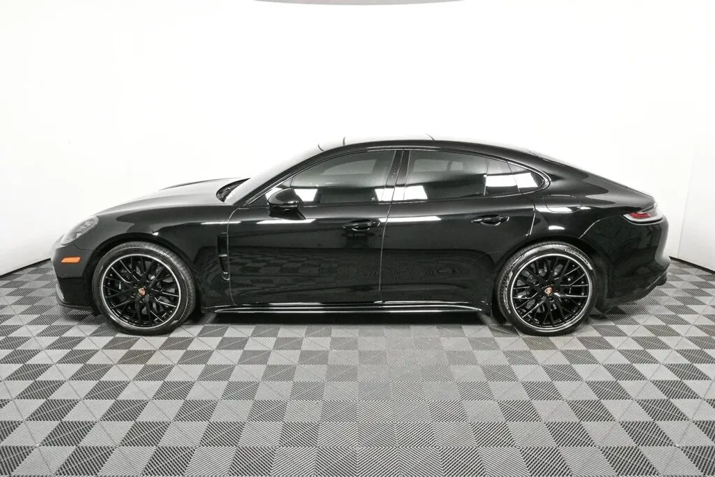 2021 Porsche Panamera E-Hybrid Turbo S photo 1