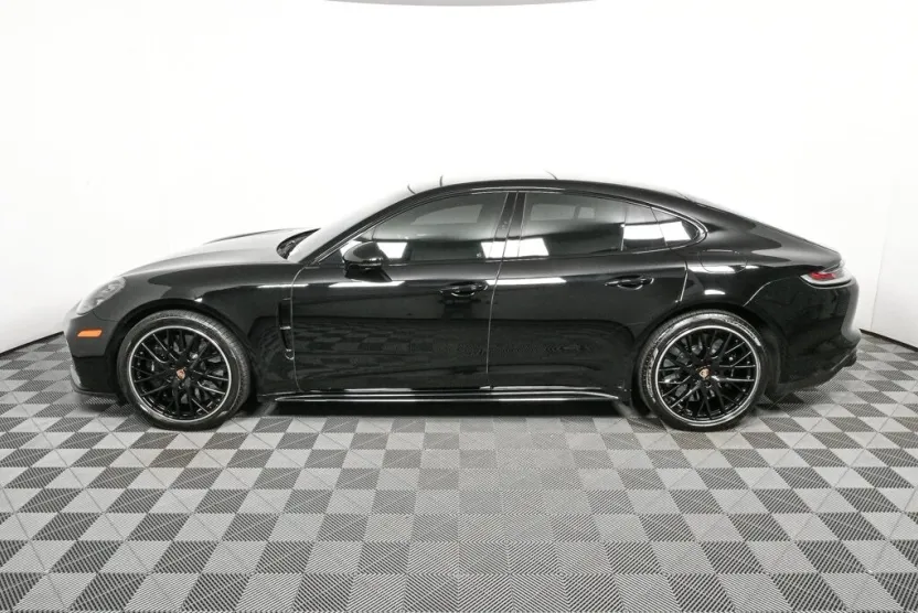 2021 Porsche Panamera E-Hybrid Turbo S photo 1
