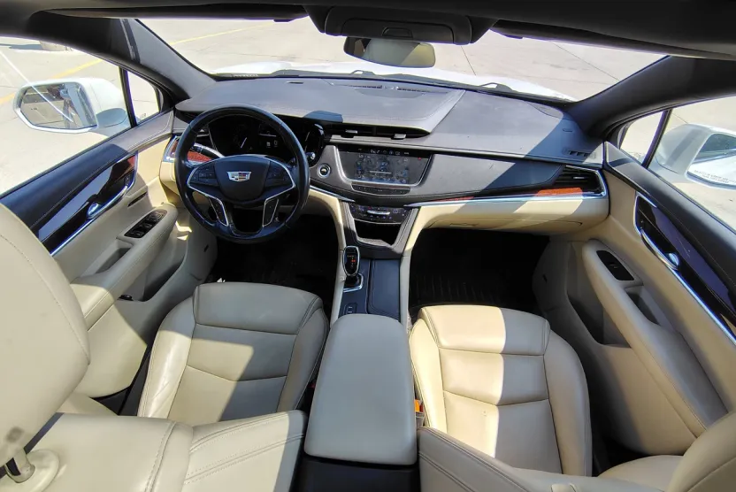 2018 Cadillac XT5 Premium Luxury photo 1