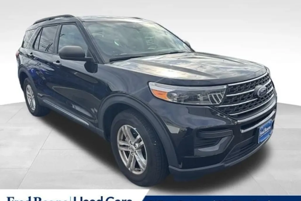 2022 Ford Explorer XLT photo 1