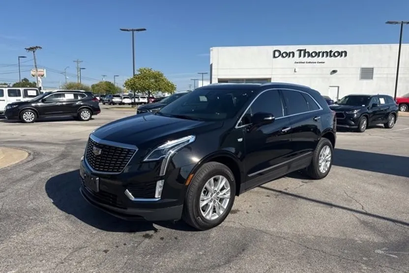 2024 Cadillac XT5 Luxury photo 1