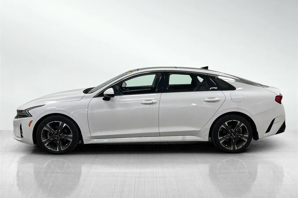 2021 Kia K5 EX photo 1