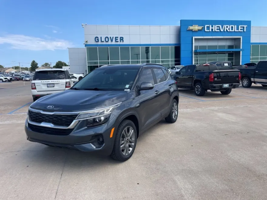 2021 Kia Seltos S photo 1