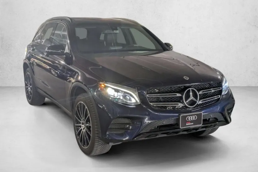 2019 Mercedes Benz GLC 300 4MATIC photo 1