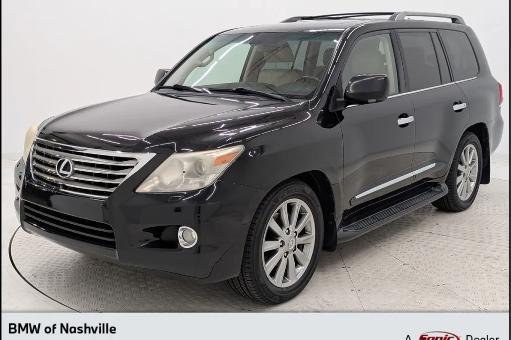 2010 Lexus LX 570 photo 1