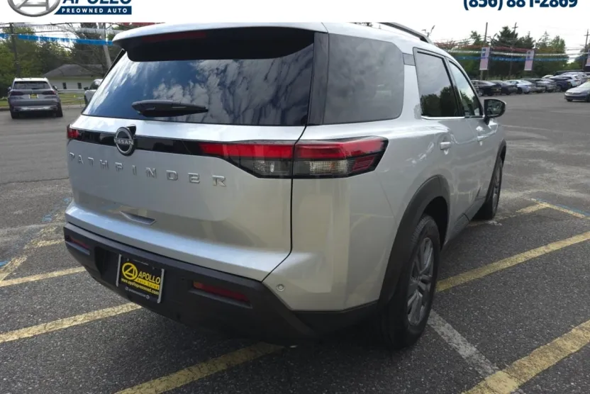 2025 Nissan Pathfinder SV photo 1