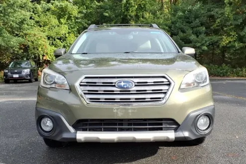 2016 Subaru Outback Limited photo 2