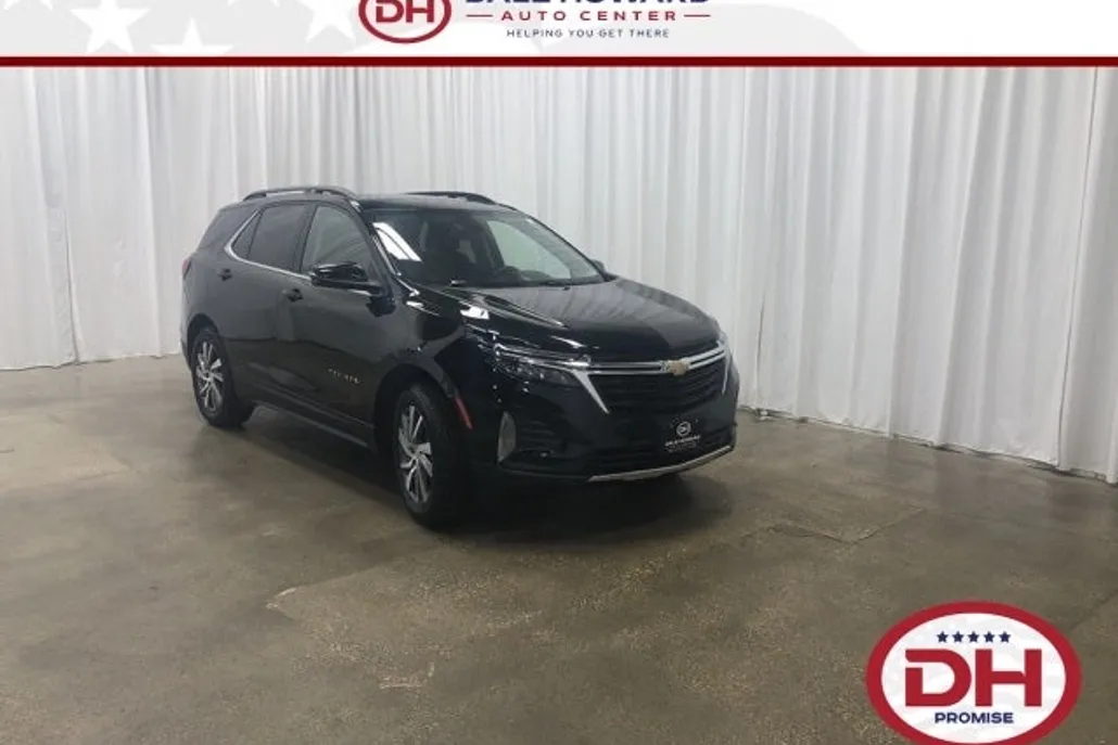 2022 Chevrolet Equinox LT photo 1