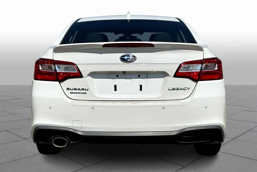 2018 Subaru Legacy Limited photo 1