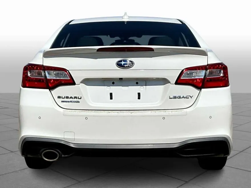 2018 Subaru Legacy Limited photo 1