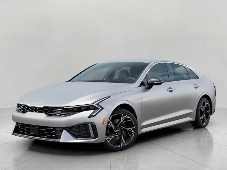 2026 Kia K5 GT-Line photo 1