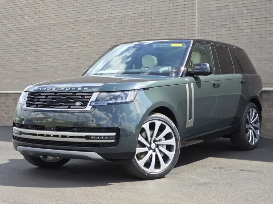 2025 Land Rover Range Rover SE photo 1