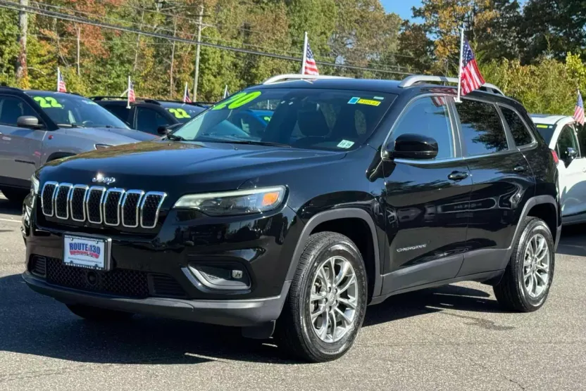 2020 Jeep Cherokee Lux photo 1