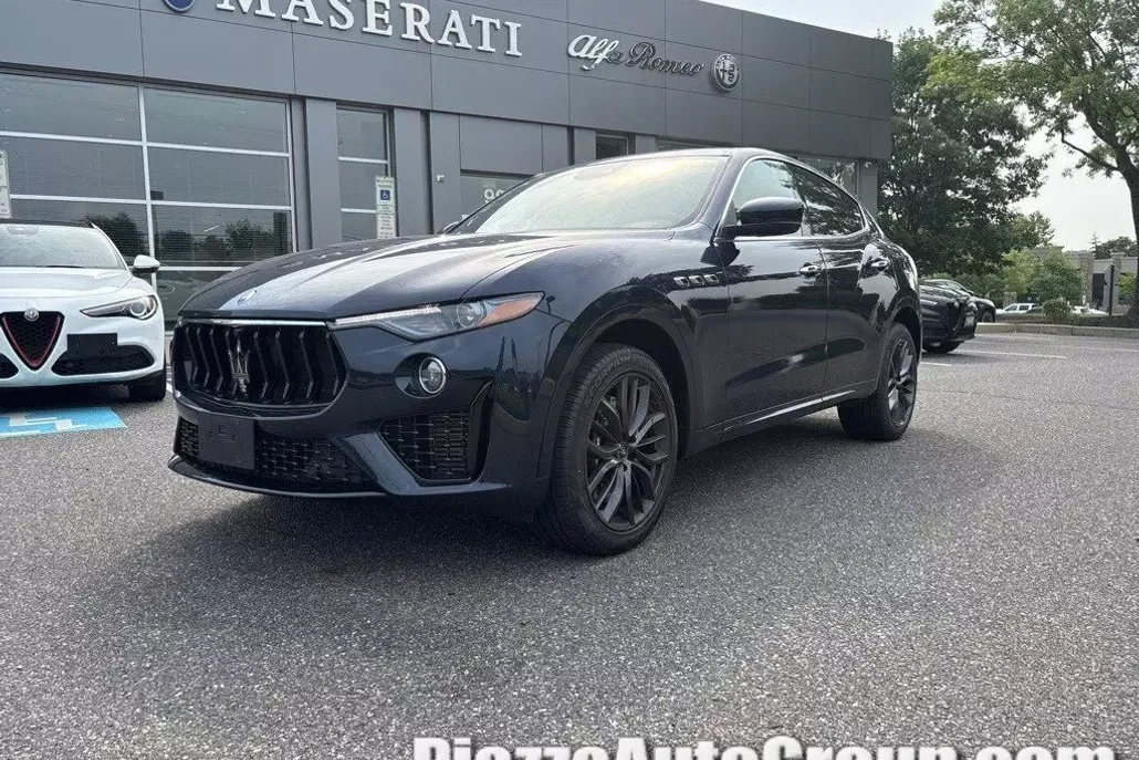 2022 Maserati Levante Modena photo 1