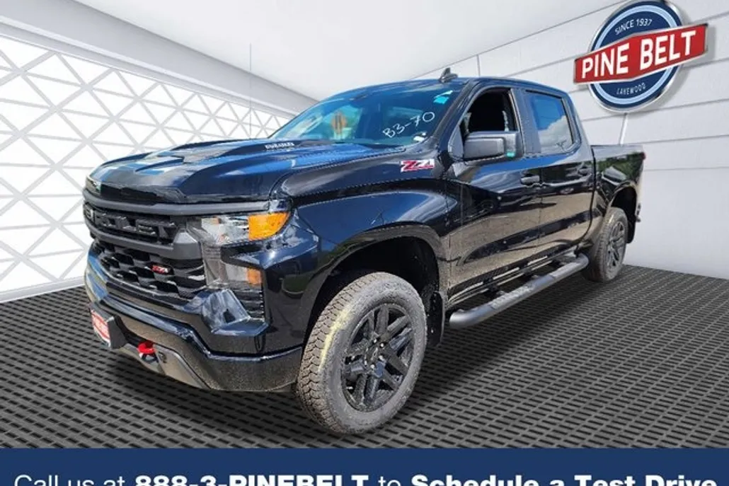 2025 Chevrolet Silverado 1500 Custom Trail Boss photo 1