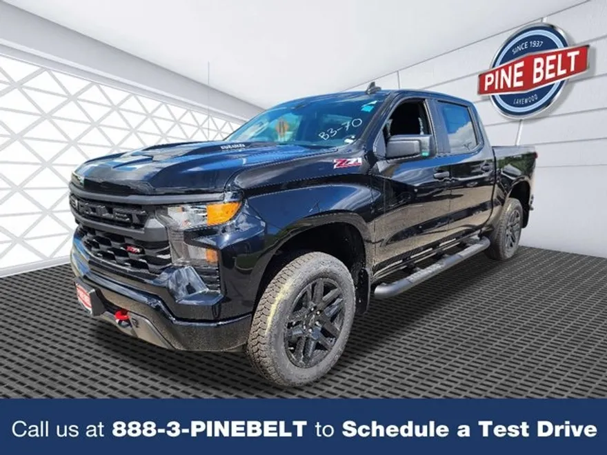 2025 Chevrolet Silverado 1500 Custom Trail Boss photo 1