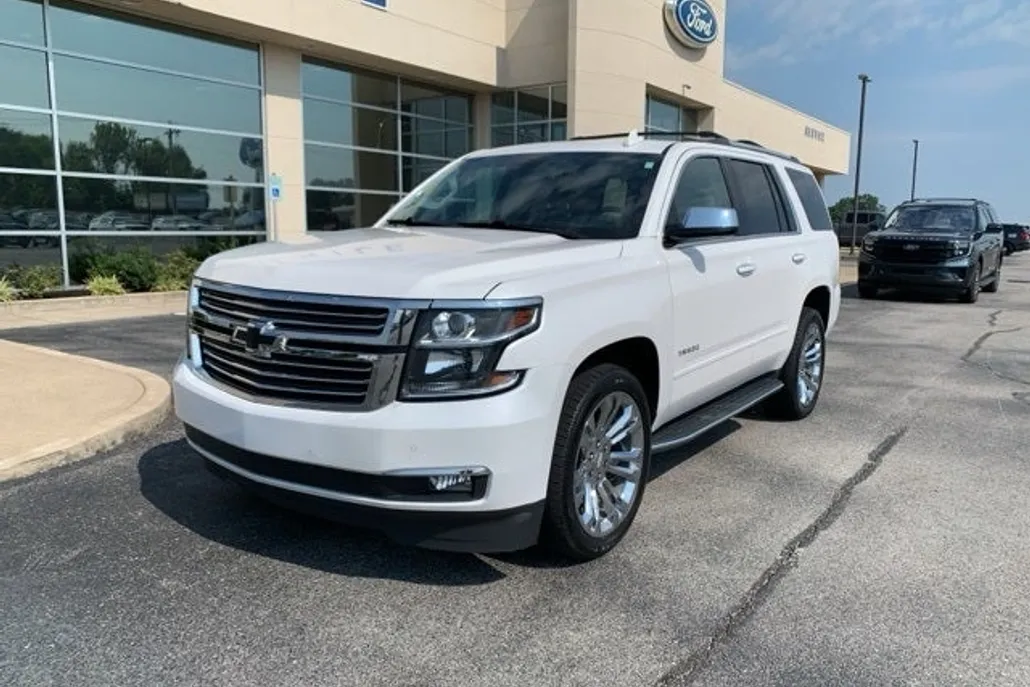 2020 Chevrolet Tahoe Premier photo 1