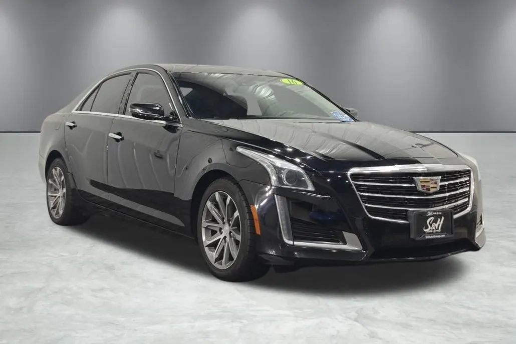 2016 Cadillac CTS Luxury photo 1
