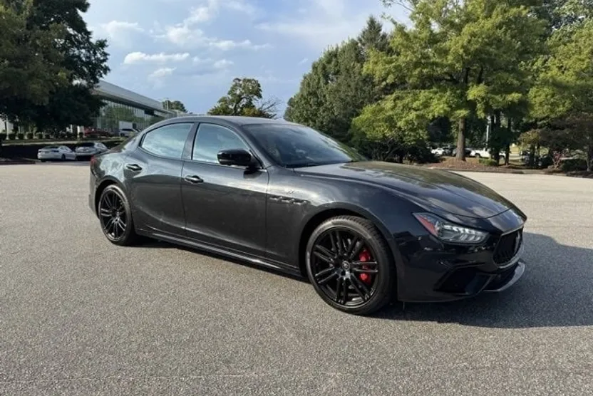 2022 Maserati Ghibli GT photo 1