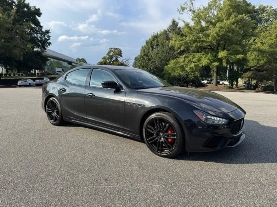2022 Maserati Ghibli GT photo 1