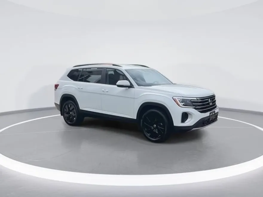 2024 Volkswagen Atlas SE Technology photo 1