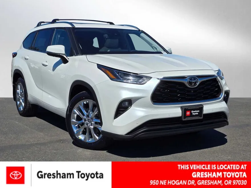 2021 Toyota Highlander Limited photo 1