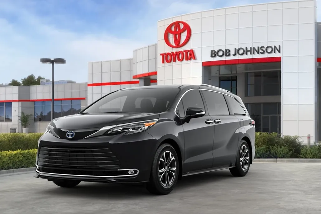 2025 Toyota Sienna Platinum photo 1