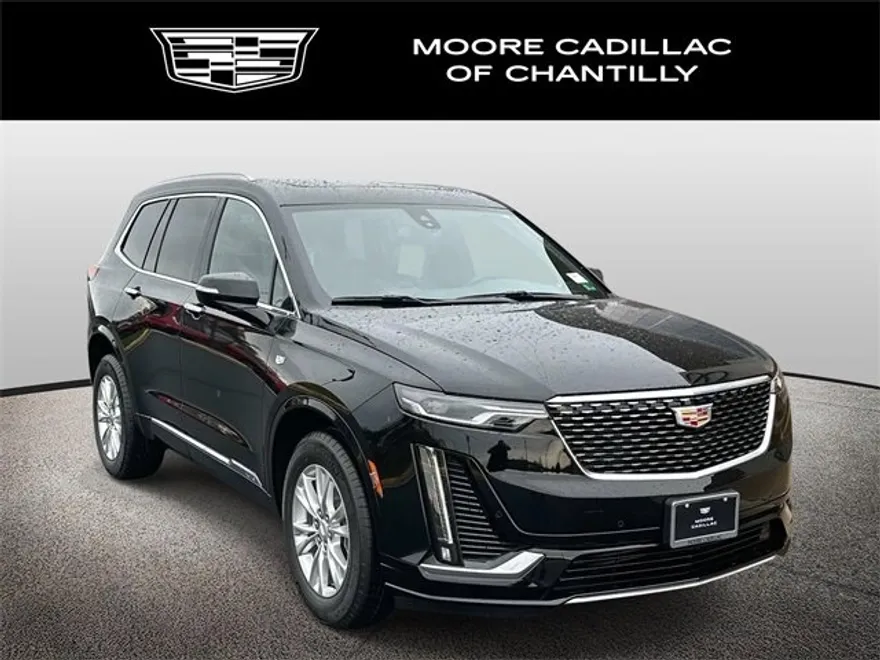 2025 Cadillac XT6 Luxury photo 1