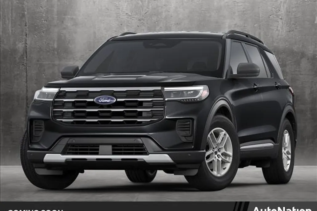 2025 Ford Explorer photo 1